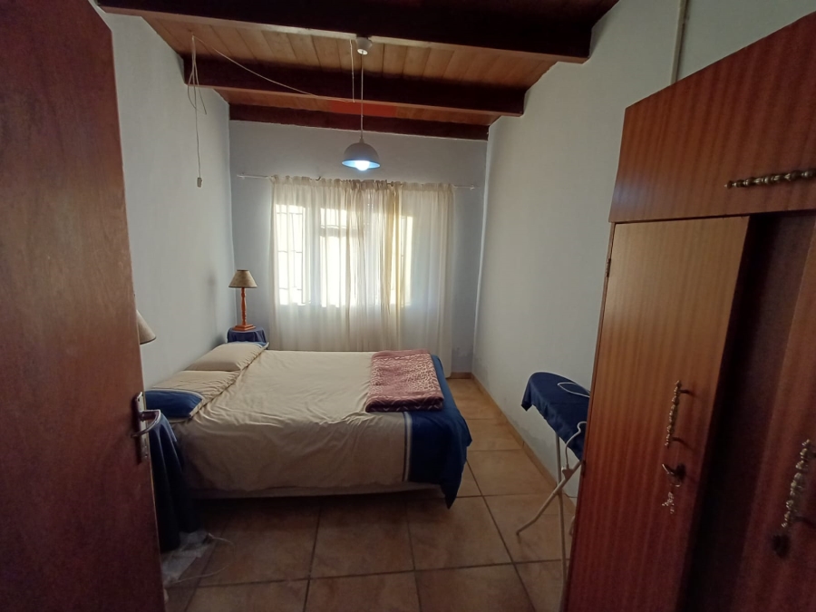 To Let 3 Bedroom Property for Rent in Albertinia Western Cape